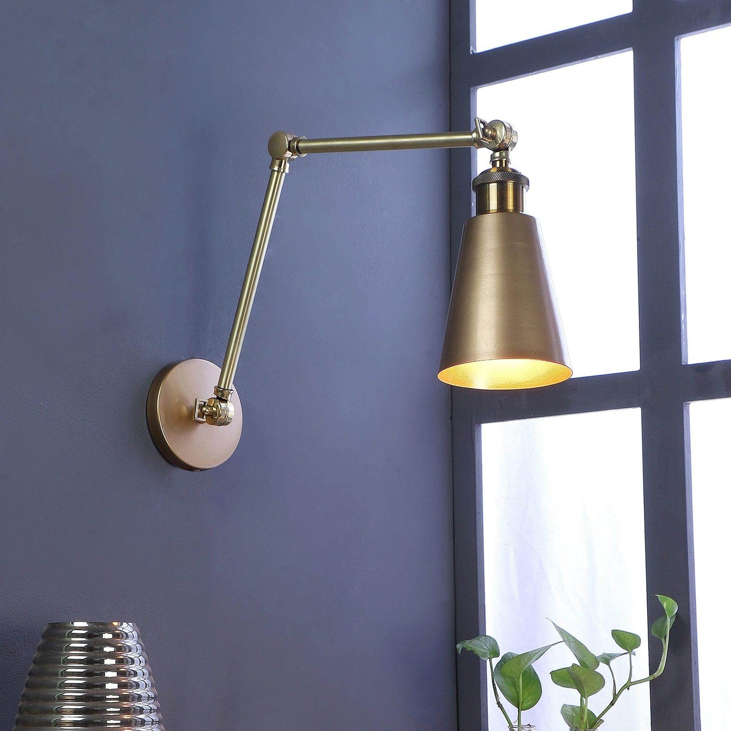 Morden Brass Metal Wall Light by SS Lightings